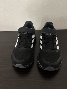 Adidas Kids Black White Sneakers Size 11 Toddler Hook & Loop